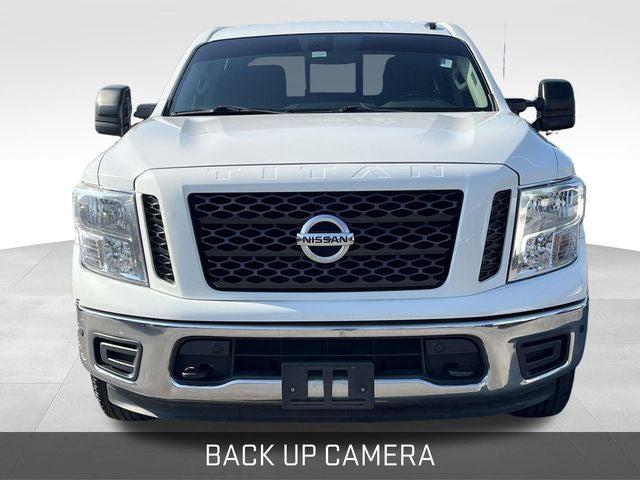 2019 Nissan TITAN SV