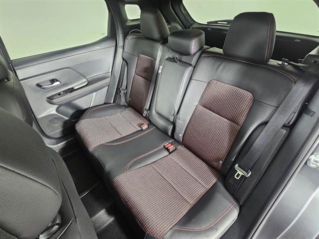 2025 Nissan Kicks SR Intelligent AWD