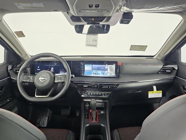 2025 Nissan Kicks SR Intelligent AWD