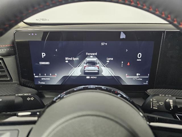 2025 Nissan Kicks SR Intelligent AWD