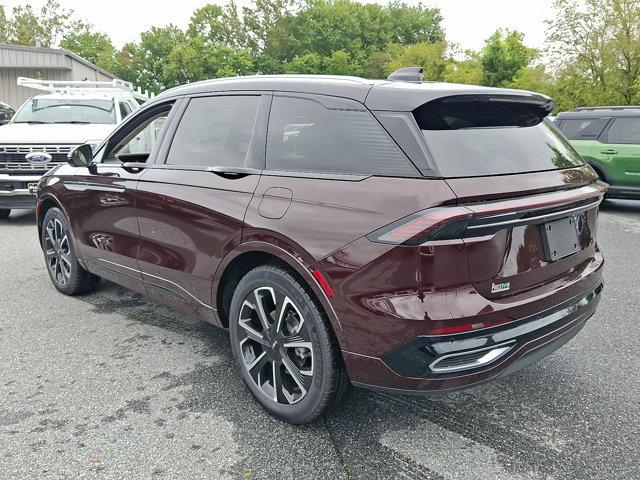 2025 Lincoln Nautilus Reserve
