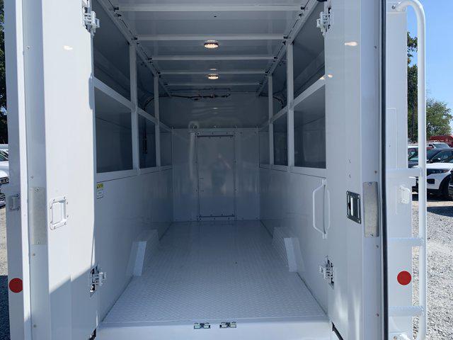 2025 Ford Transit Cutaway T-350 RWD DRW 138" WB 9950 GVWR