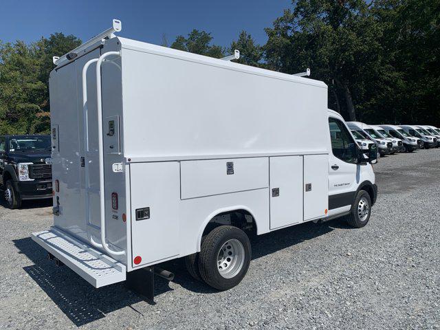 2025 Ford Transit Cutaway T-350 RWD DRW 138" WB 9950 GVWR