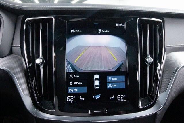 2022 Volvo S60 B5 Black Edition R-Design