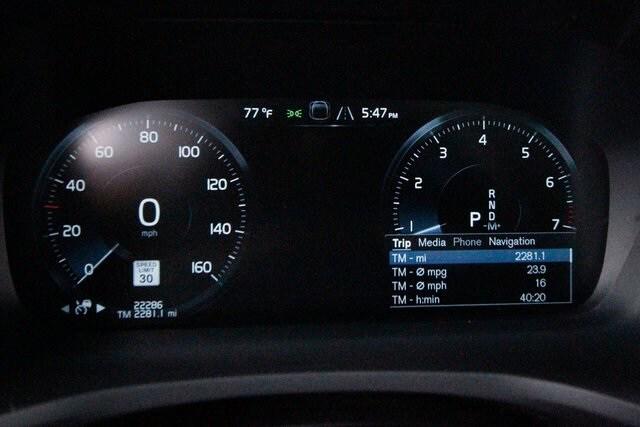 2022 Volvo S60 B5 Black Edition R-Design