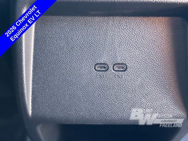 2026 Chevrolet Equinox LT2 w/PDE