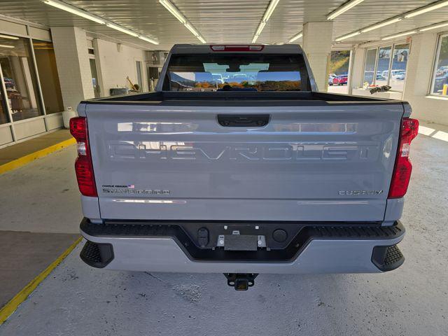 2024 Chevrolet Silverado 1500 4WD Crew Cab Short Bed Custom