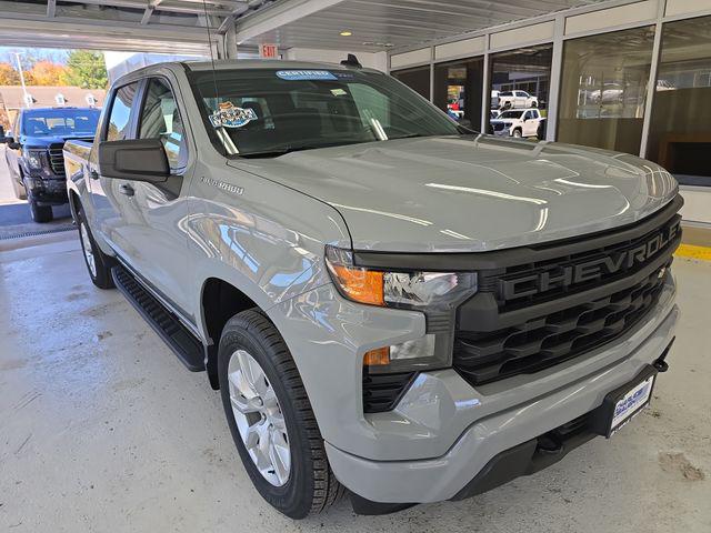 2024 Chevrolet Silverado 1500 4WD Crew Cab Short Bed Custom