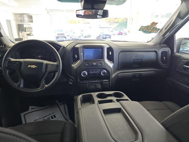 2024 Chevrolet Silverado 1500 4WD Crew Cab Short Bed Custom