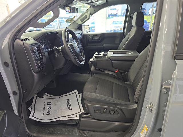 2024 Chevrolet Silverado 1500 4WD Crew Cab Short Bed Custom