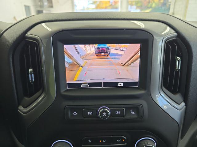 2024 Chevrolet Silverado 1500 4WD Crew Cab Short Bed Custom