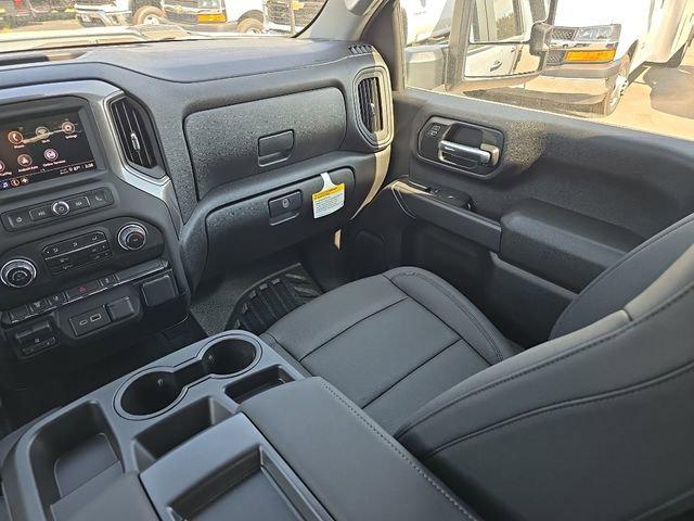 2025 Chevrolet Silverado 3500HD 4WD Double Cab Long Bed Work Truck