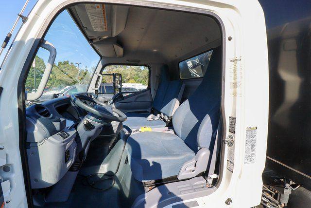 2017 Mitsubishi FEC72S FEC72S
