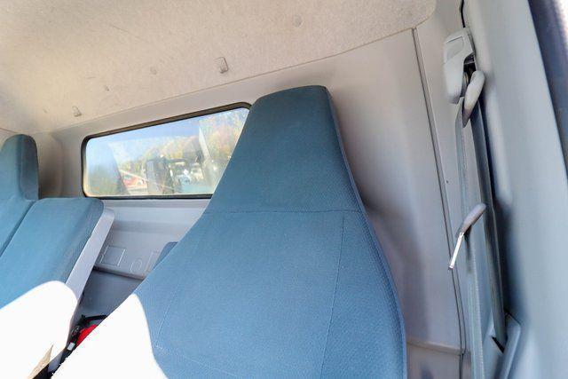 2017 Mitsubishi FEC72S FEC72S
