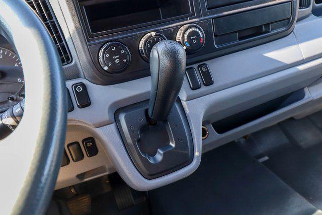 2017 Mitsubishi FEC72S FEC72S