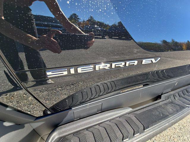 2026 GMC Sierra Standard Range Elevation