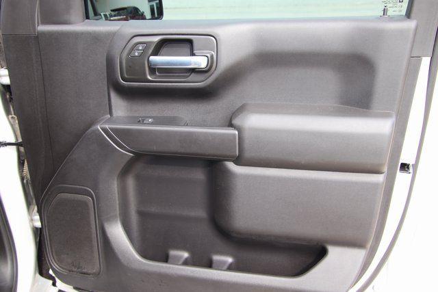 2022 Chevrolet Silverado 1500 2WD Crew Cab Short Bed Custom