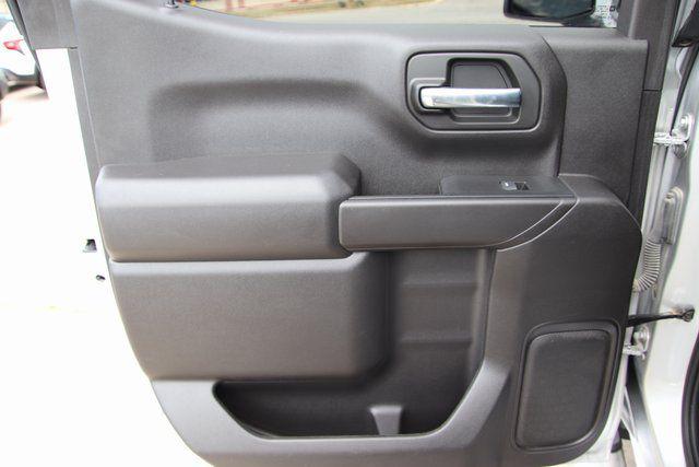 2022 Chevrolet Silverado 1500 2WD Crew Cab Short Bed Custom
