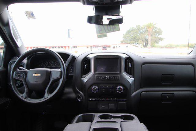 2022 Chevrolet Silverado 1500 2WD Crew Cab Short Bed Custom