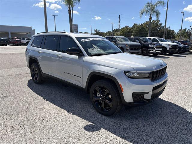 2025 Jeep Grand Cherokee GRAND CHEROKEE L ALTITUDE X 4X4