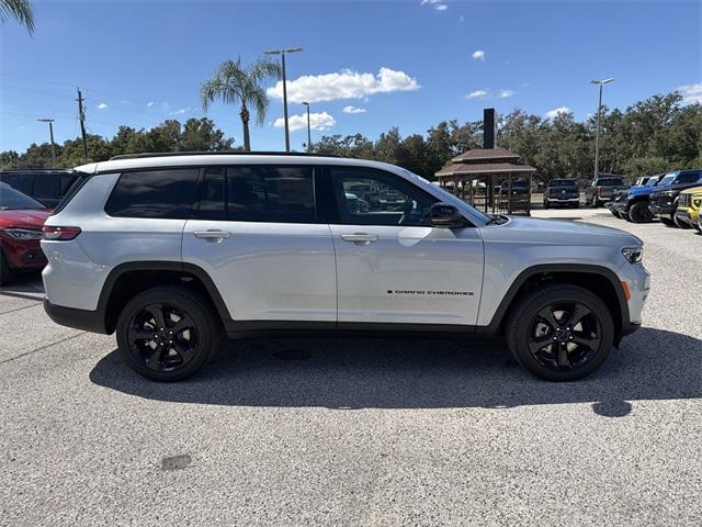 2025 Jeep Grand Cherokee GRAND CHEROKEE L ALTITUDE X 4X4