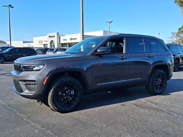 2025 Jeep Grand Cherokee Altitude 4x2