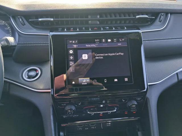 2025 Jeep Grand Cherokee Altitude 4x2