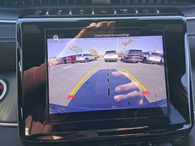 2025 Jeep Grand Cherokee Altitude 4x2
