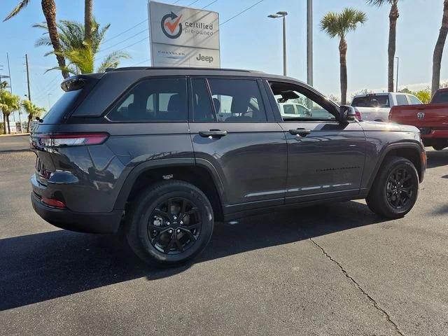 2025 Jeep Grand Cherokee Altitude 4x2