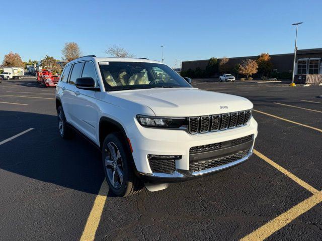 2025 Jeep Grand Cherokee GRAND CHEROKEE L LIMITED 4X4