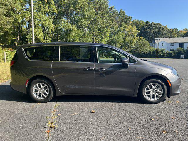 2022 Chrysler Voyager LX 2022 Chrysler Voyager LX