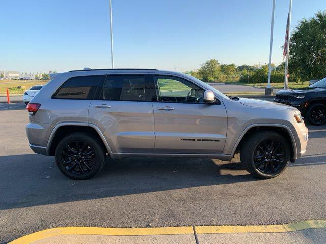 2019 Jeep Grand Cherokee Altitude 4x4 2019 Jeep Grand Cherokee Altitude 4x4