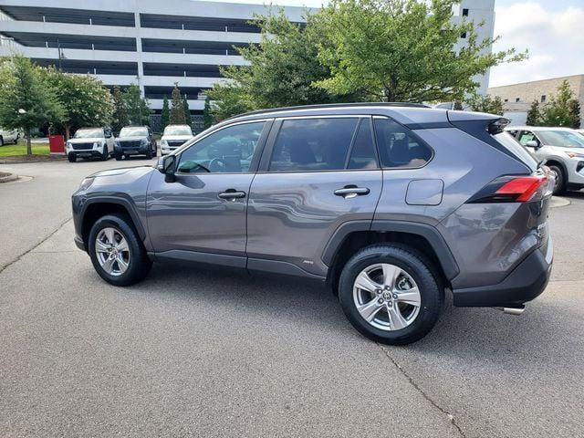 2022 Toyota RAV4 Hybrid XLE