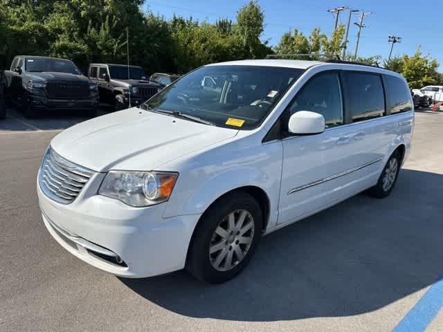 2016 Chrysler Town and Country Touring