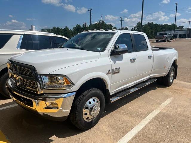 2017 RAM 3500 Laramie Crew Cab 4x4 8 Box