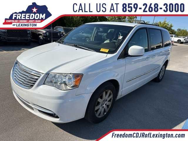 2016 Chrysler Town and Country Touring
