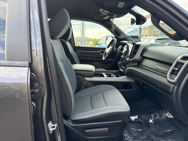 2022 Ram 1500 Big Horn Crew Cab 4x4 5'7" Box