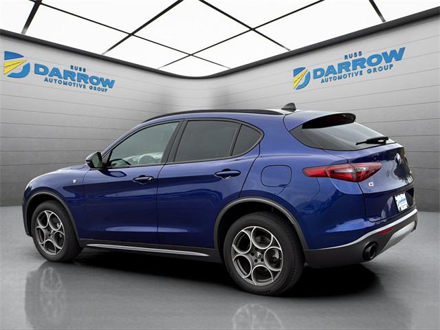 2022 Alfa Romeo Stelvio Ti AWD 2022 Alfa Romeo Stelvio Ti AWD