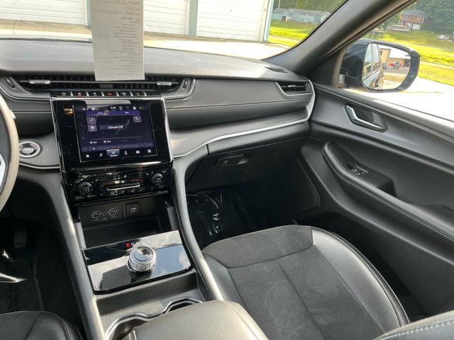 2024 Jeep Grand Cherokee L Altitude 4x4