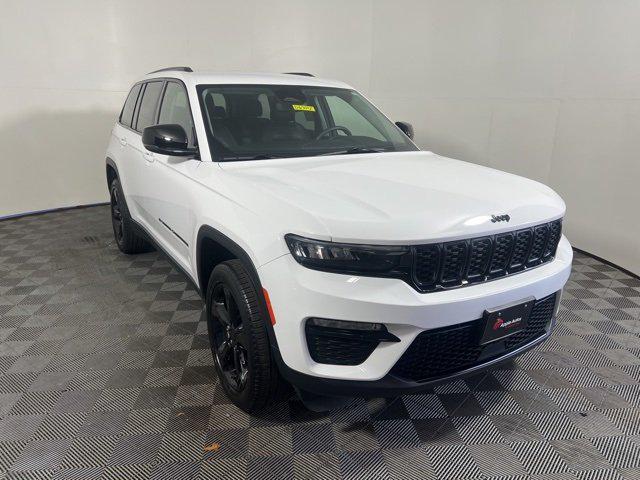 2023 Jeep Grand Cherokee Limited 4x4 2023 Jeep Grand Cherokee Limited 4x4