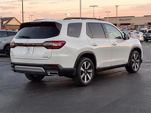 2023 Honda Pilot AWD Touring 2023 Honda Pilot AWD Touring