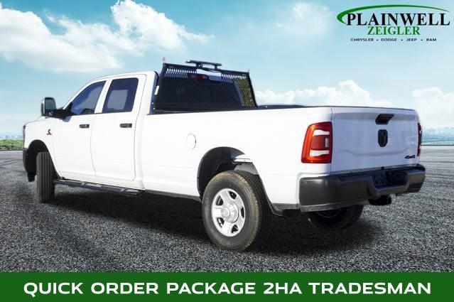 2024 RAM 3500 Tradesman Crew Cab 4x4 8 Box