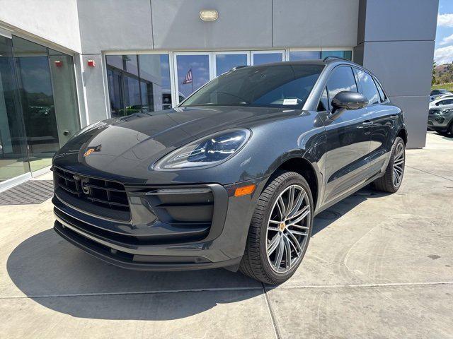 2024 Porsche Macan  2024 Porsche Macan