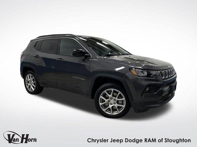 2024 Jeep Compass Latitude Lux FWD