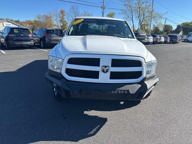 2019 RAM 1500 Classic Express Quad Cab 4x4 64 Box