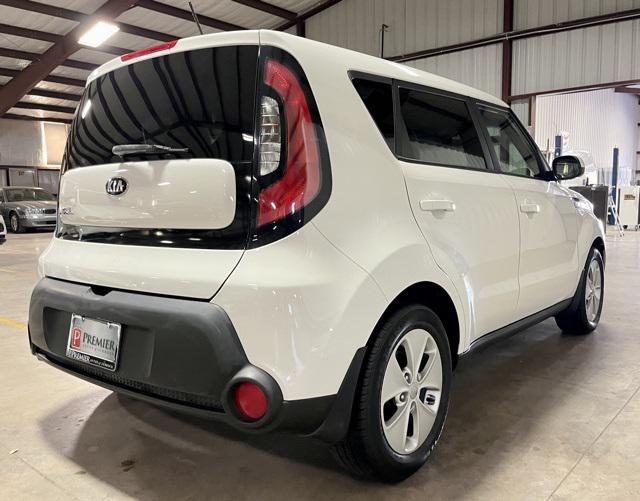 2016 Kia Soul Base