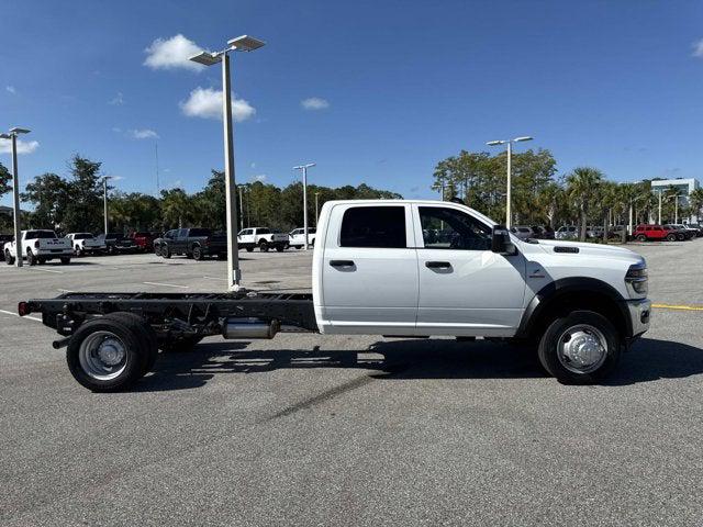 2026 RAM Ram 5500 Chassis Cab RAM 5500 TRADESMAN CHASSIS CREW CAB 4X4 84 CA 2026 RAM Ram 5500 Chassis Cab RAM 5500 TRADESMAN CHASSIS CREW CAB 4X4 84 CA