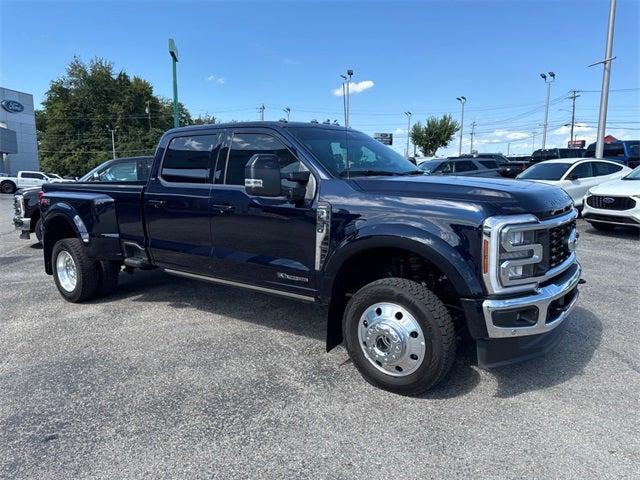 2025 Ford F-450 LARIAT