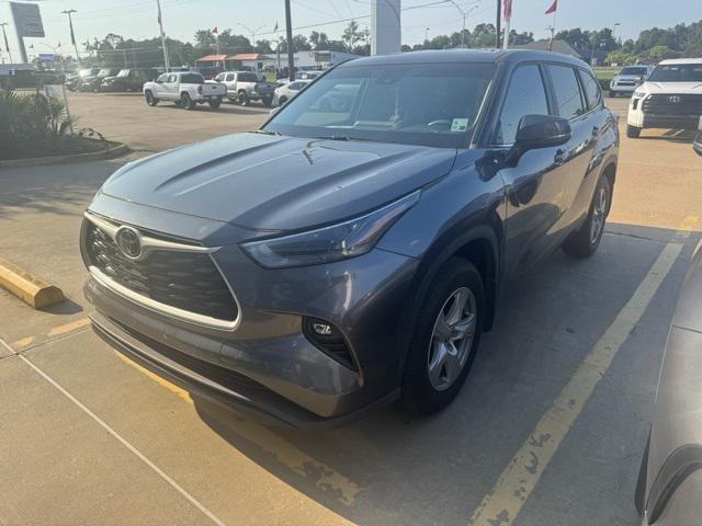2023 Toyota Highlander LE