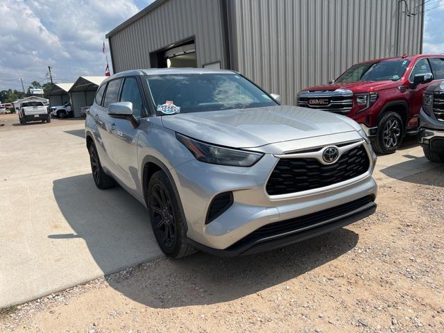 2022 Toyota Highlander L